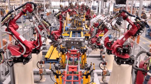 聚焦主業(yè)，華晨能否重回主賽道？